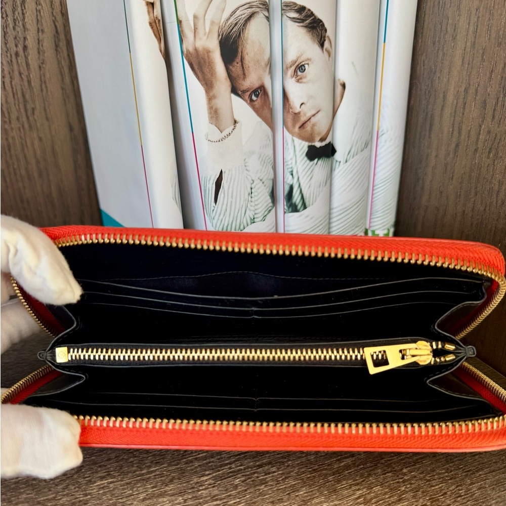 Rare Loewe Goya 4 Textured Anagram Zippy Wallet - Picture 8 of 10